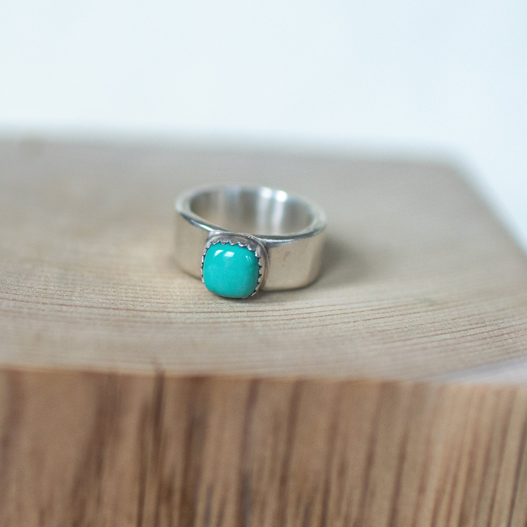 Rythym & Blue. Size 8