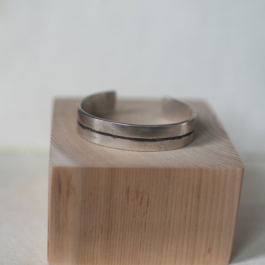 Meander Cuff