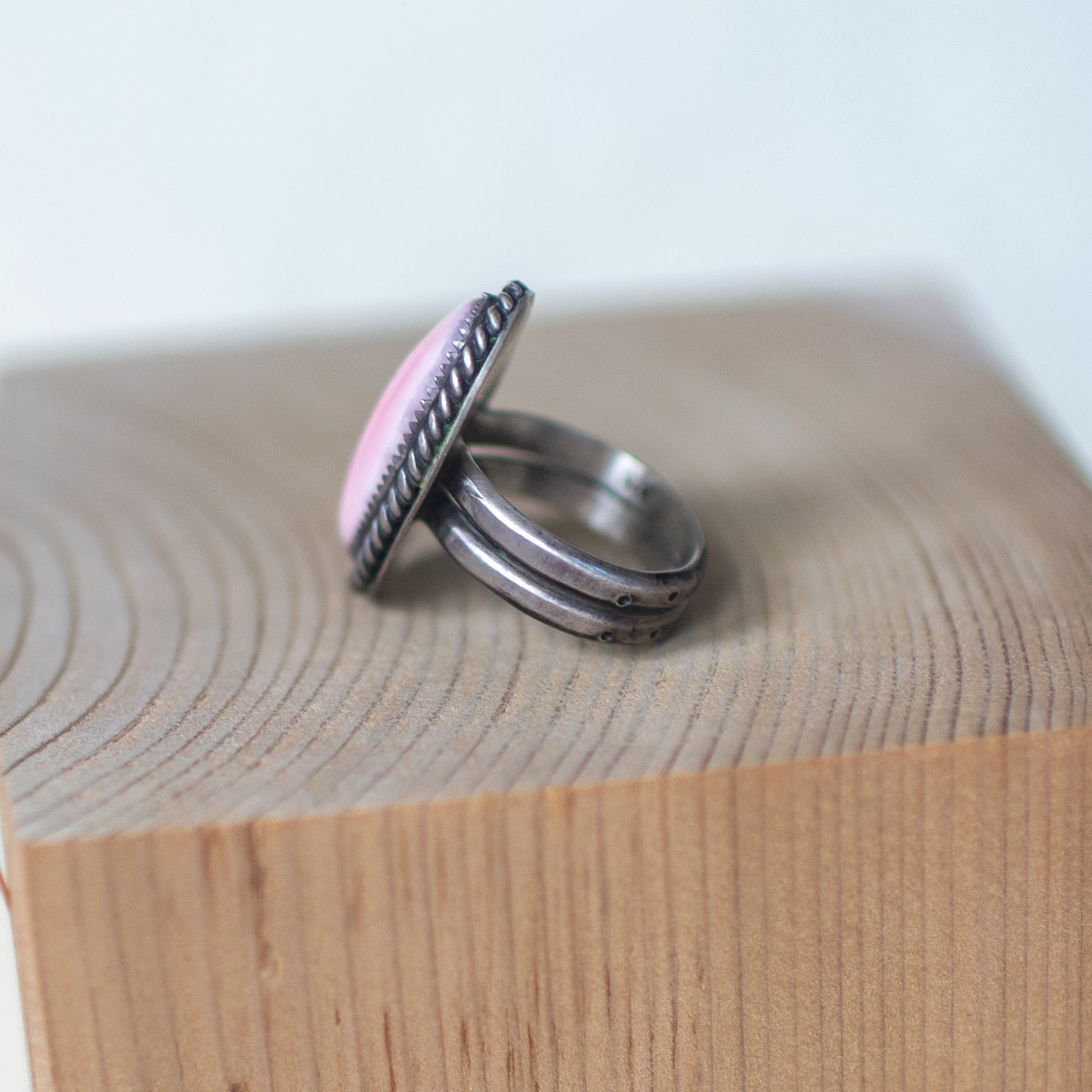 Powderburn - Pink Conch Stone Sterling Silver Ring. Size 7