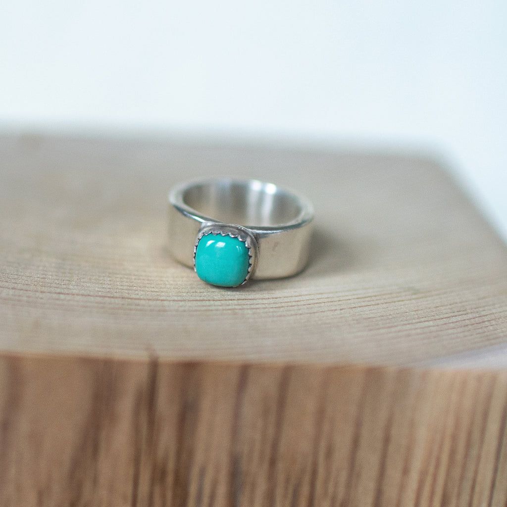Rythym & Blue. Size 8