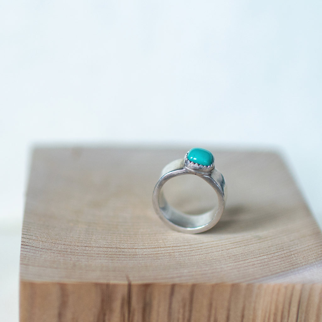 Rythym & Blue. Size 8