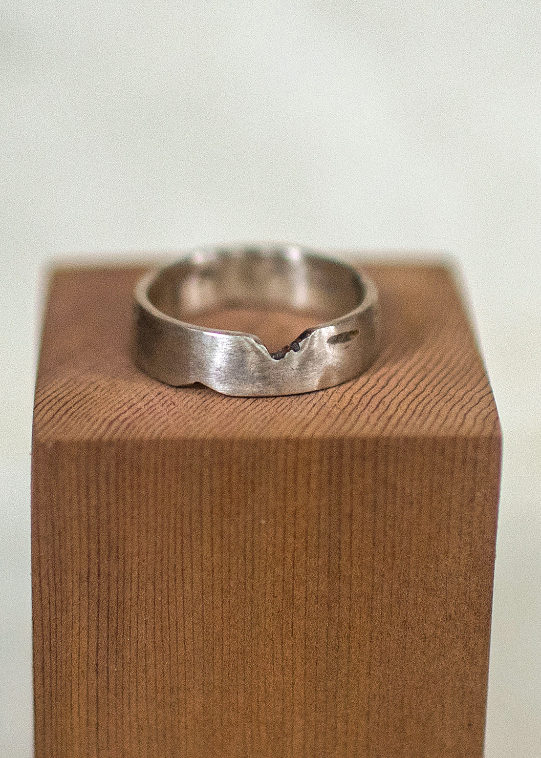 Edge of the Valley Ring