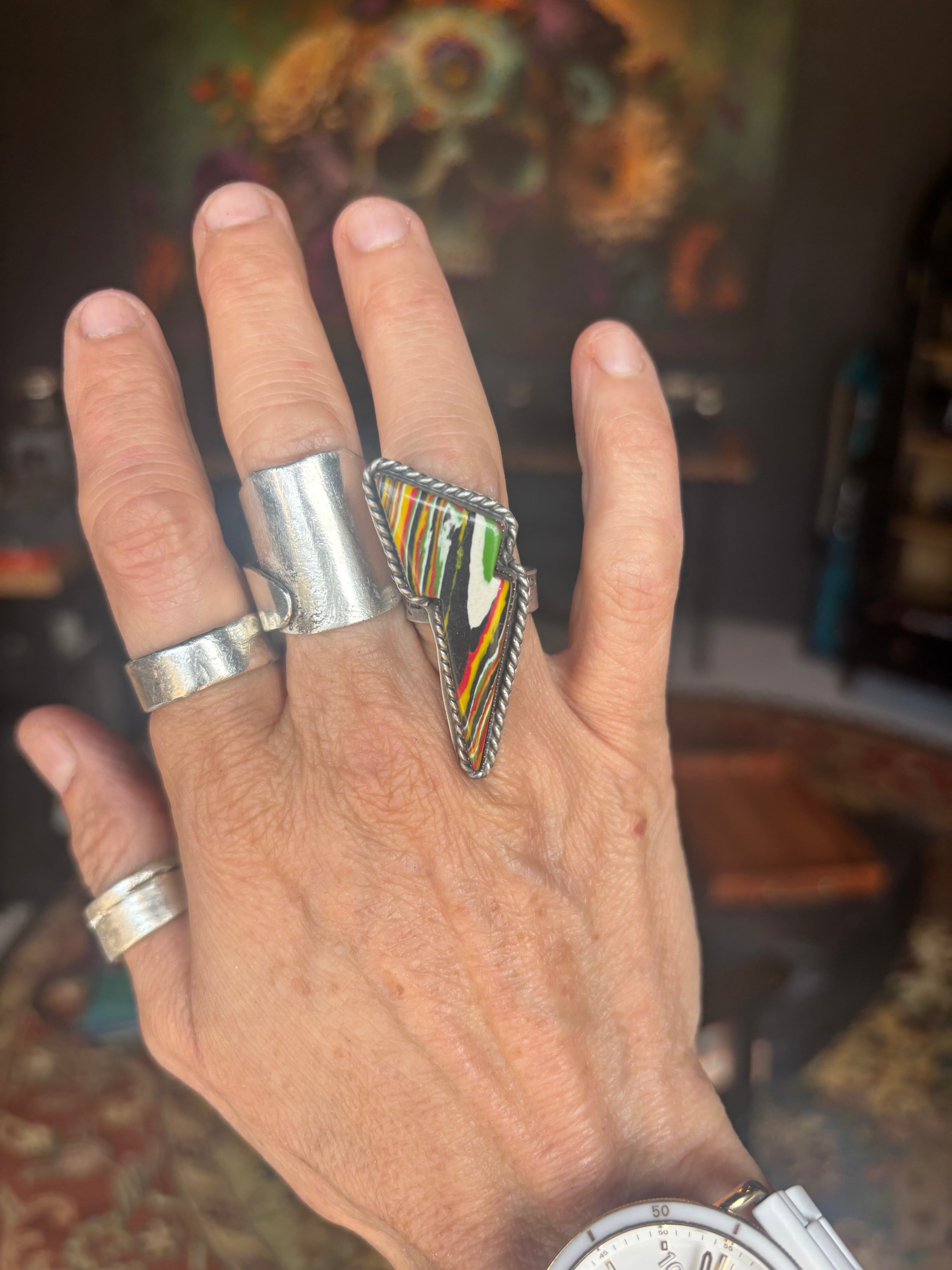 Rasta Bolt. 6