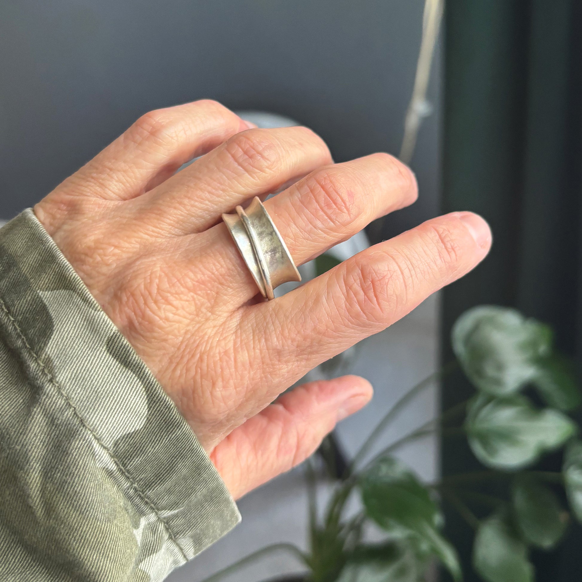 Contemplation Size 8