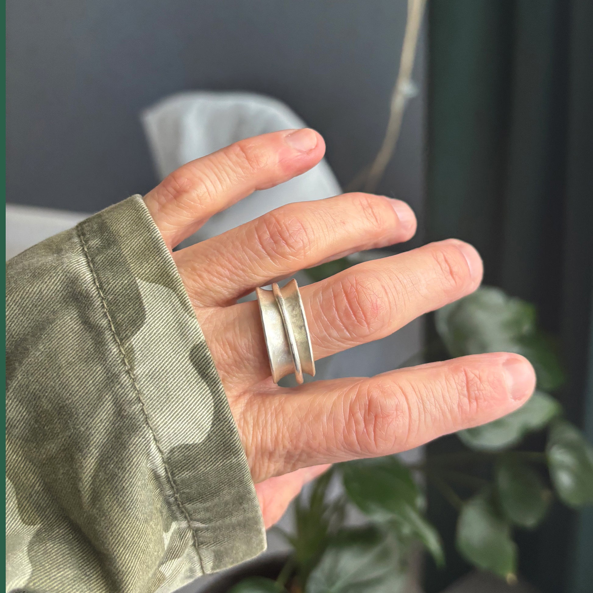 Contemplation Size 8